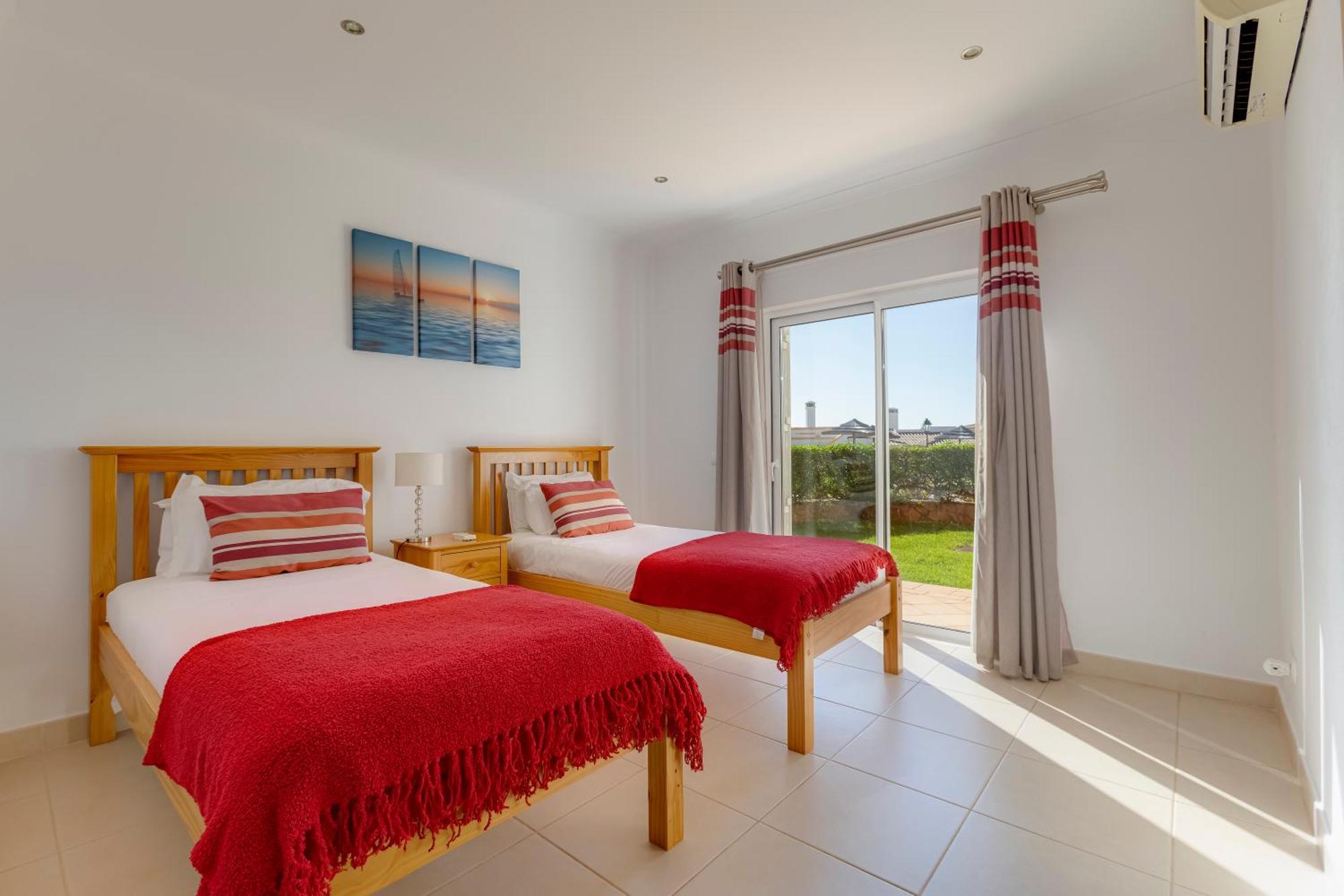 The View - Santo Antonio Villas, Golf & Spa Салема Екстериор снимка